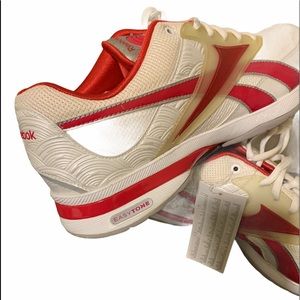 Reebok Women Easy Tone sneaker size 11 NWT